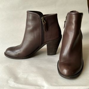 Softwalk heeled booties, 7 N